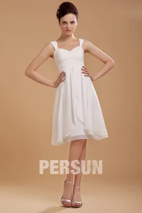 Simple robe de fiançailles blanche courte au ras du genou